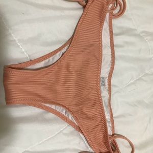 Bikini Victoria’s Secret bottom